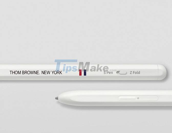 This is the Galaxy Z Fold3 and Z Flip3 limited edition Thom Browne Picture 6