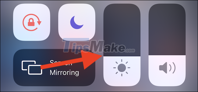 Why is your iPhone screen always dark and bright? How to fix? Picture 4