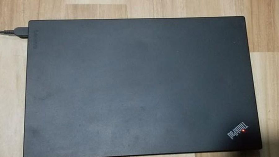 Photo of How to play music when the laptop screen is folded