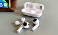 Instructions for properly cleaning AirPods headphones with 3 steps of Apple standard