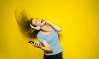 Love Music? Improve Your Listening Experience By Improving Your Equipment