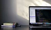 Programming Languages You Need to Learn to Develop iOS Apps
