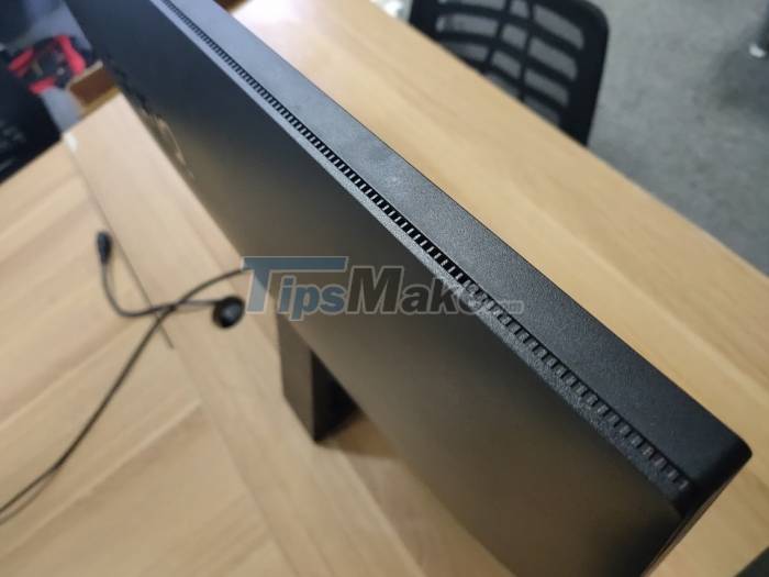 Experience fast BenQ EW3270U: 4K HDR monitor for gamers, integrated with B.I + technology Picture 9