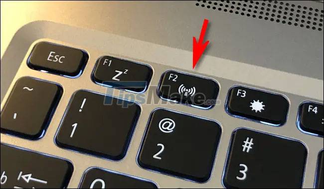 How to enable or disable airplane mode on Windows 11 Picture 3