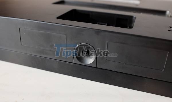 Picture 6 of Review LG 27MP400 monitor: Spacious 27-inch size, 75Hz frequency, integrated FreeSync