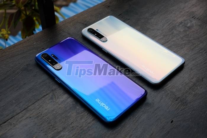 Review of Realme XT: 4 rear cameras, 64MP main sensor Picture 9
