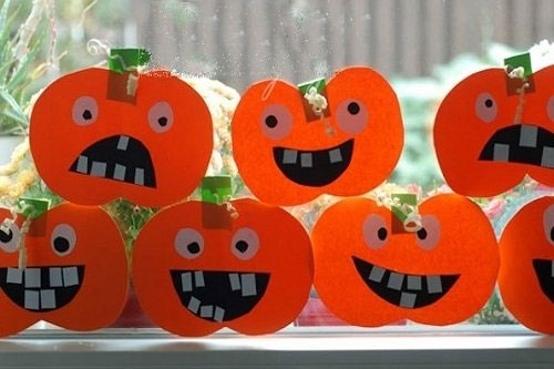 Steps to make a Halloween pumpkin with paper Picture 6