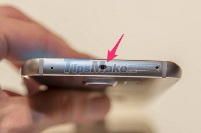 The easiest way to connect your phone to Samsung and Sony TVs Picture 7