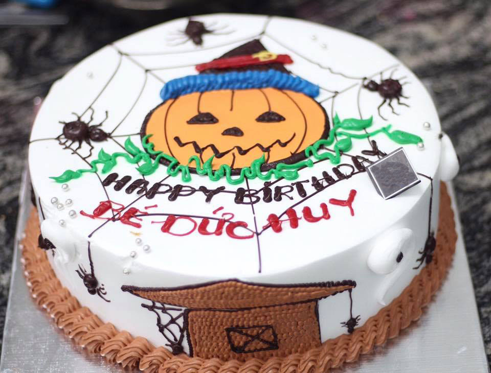 Unique and impressive Halloween cakes Picture 4