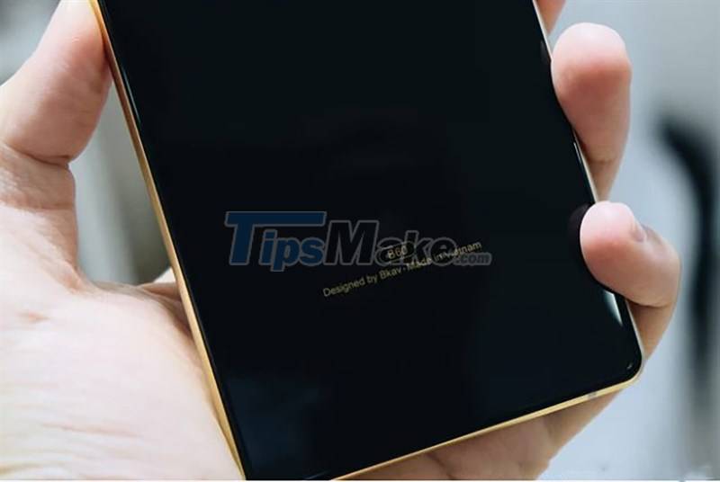 What's new in Bphone A60: Unique design, released later this year Picture 2