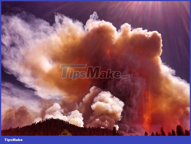 How do wildfires affect Earth's ozone layer? Picture 4