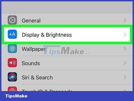 How to Enable Night Shift Mode on iPhone Picture 6