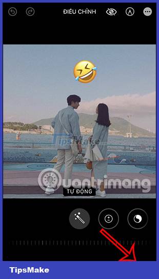 How to insert emoji into photos on iPhone is very simple Picture 12