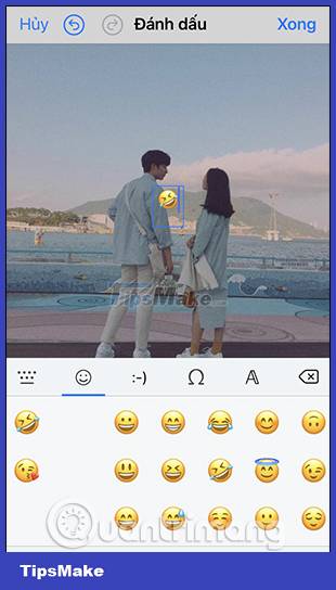 How to insert emoji into photos on iPhone is very simple Picture 8