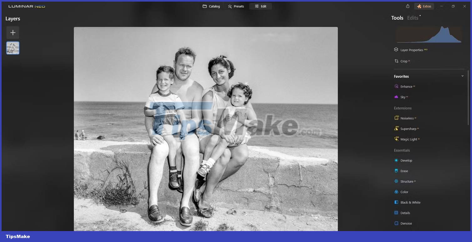 How to restore old family photos with Luminar Neo Picture 13