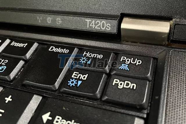 Instructions on how to turn on the keyboard light on Lenovo laptops Picture 4