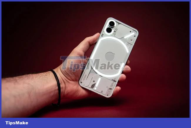 Learn about Nothing Phone 1: A phone with a unique design Picture 4