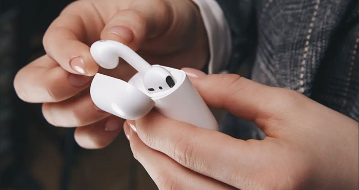 How to Rename Airpods Headphones on iPhone