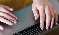Basic guide to touchpad gestures on Windows 11