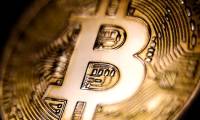 Bitcoin plummets, hits new bottom in 2022