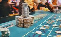 What is required to be a good casino dealer?