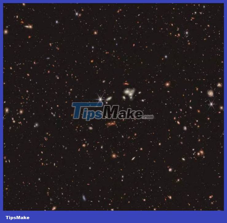 Detecting an active supermassive black hole at an unprecedented distance Picture 1