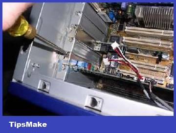 How to assemble expansion cards for computers Picture 4