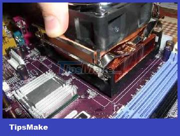 How To Assemble The CPU Into The Mainboard Of The Computer - TipsMake.com