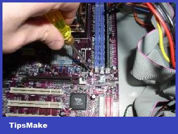 How to assemble the Mainboard into the computer case Picture 4