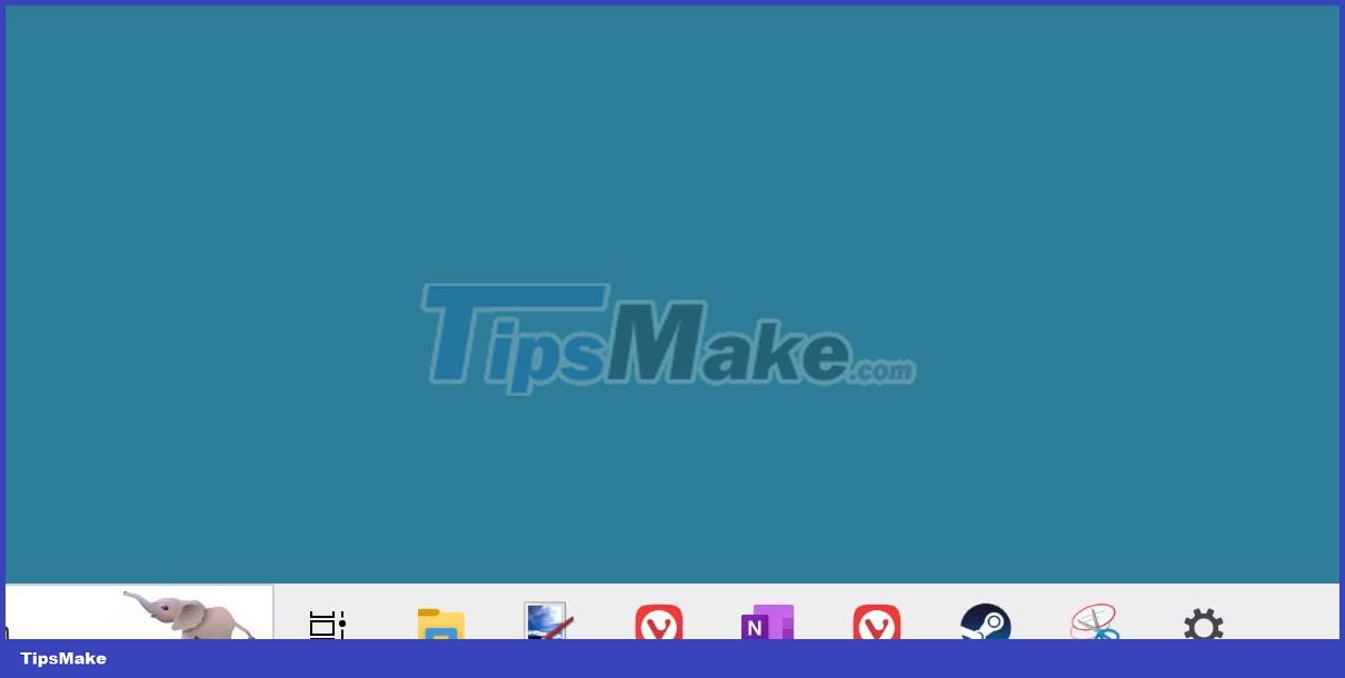 Picture 1 of How to change the Windows 11 Taskbar icon size to 32x32