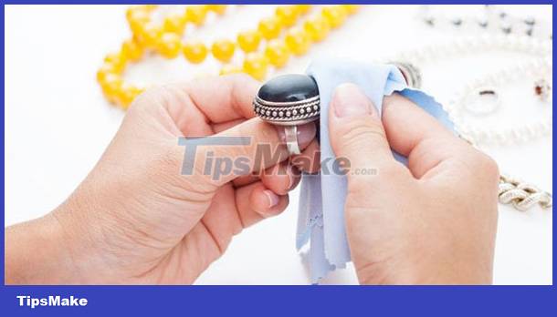 How to keep your jewelry shiny and new? Picture 1