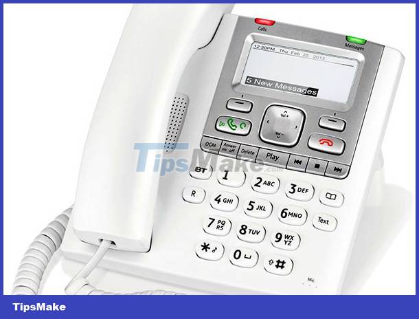 How to use a multifunction desk phone to automatically answer and record calls Picture 2