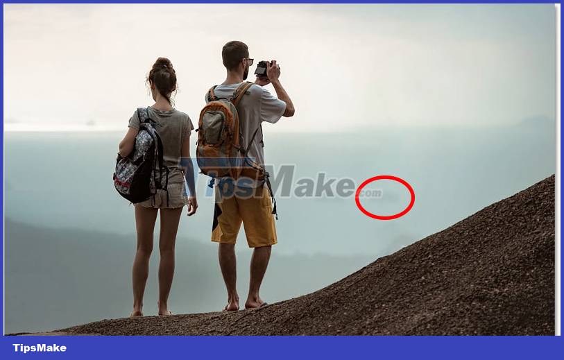 Remove objects in photos with Photoshop's new AI-powered Remove Tool Picture 5