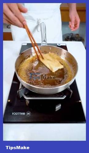 Tips to remove grease in pots and pans without using an iron brush Picture 2