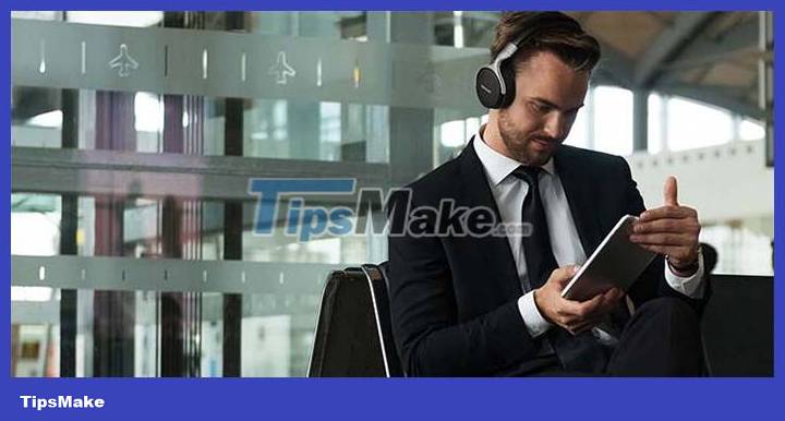 Video: Sophisticated technology inside noise canceling headphones Picture 1
