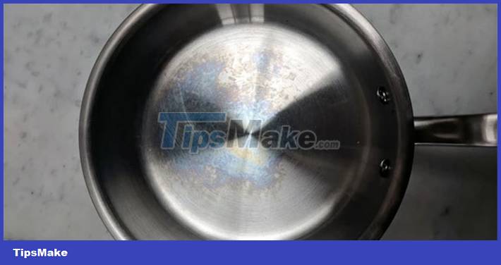 What are rainbow streaks on pots and pans, are they poisonous? Picture 1