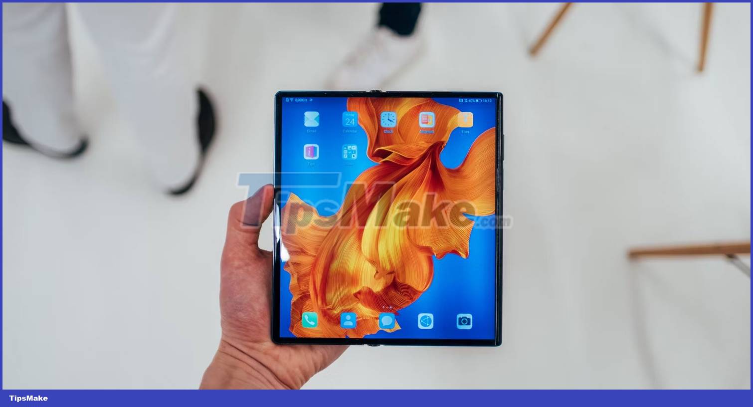 Will Apple launch a folding phone soon? Picture 4