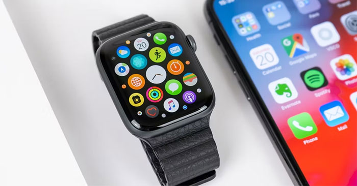 7 Reasons Every iPhone User Should Buy an Apple Watch