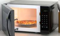 The structure of the microwave oven and the notes when using the microwave oven