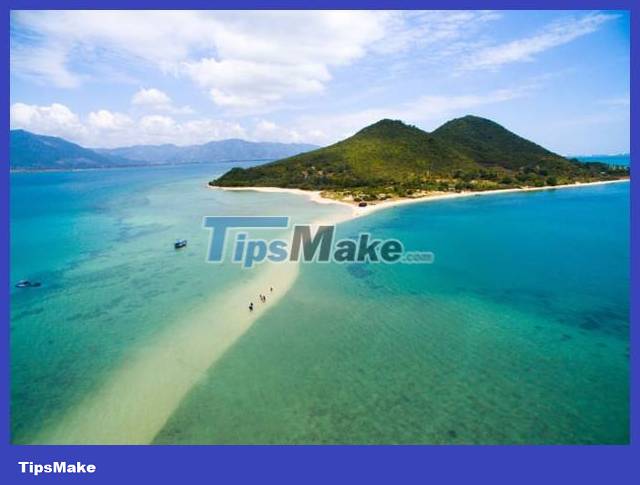 4 walking paths across the sea in Vietnam Picture 1