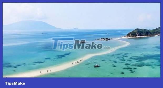 4 walking paths across the sea in Vietnam Picture 2