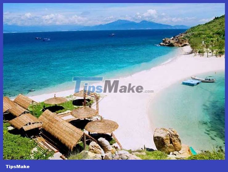 4 walking paths across the sea in Vietnam Picture 3