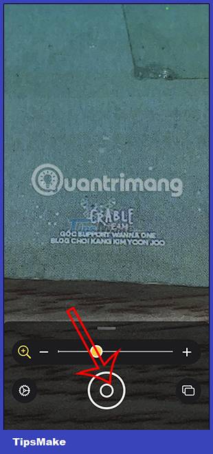 Detailed instructions for using magnifier on iPhone Picture 13