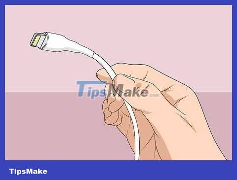 How to Charge iPhone without using a charger Picture 19