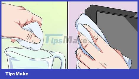 How to Clean a Flat Screen TV Picture 10