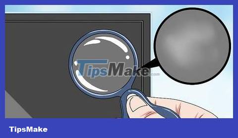 How to Clean a Flat Screen TV Picture 4