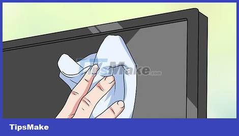 How to Clean a Flat Screen TV Picture 9