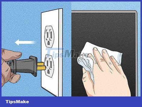 How to Clean Fingerprints and Dust on Samsung QLED TV Picture 4