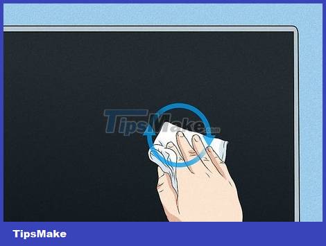 How to Clean Fingerprints and Dust on Samsung QLED TV Picture 5
