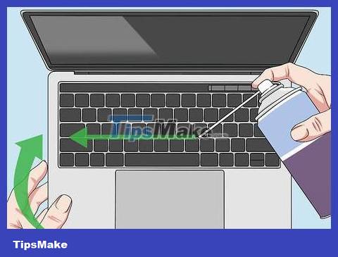 How to Clean MacBook Pro Keyboard Picture 4